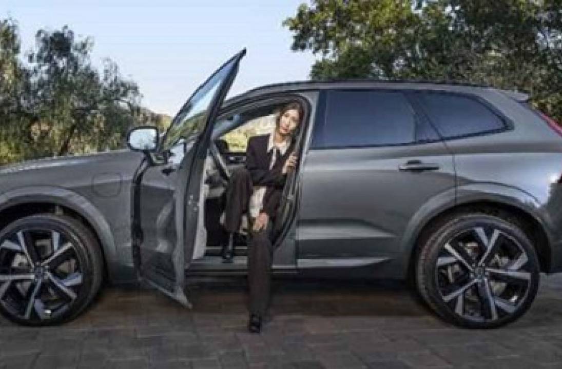 Volvo Cars partners with award winning artist EJAE on new track ‘Time After Time’